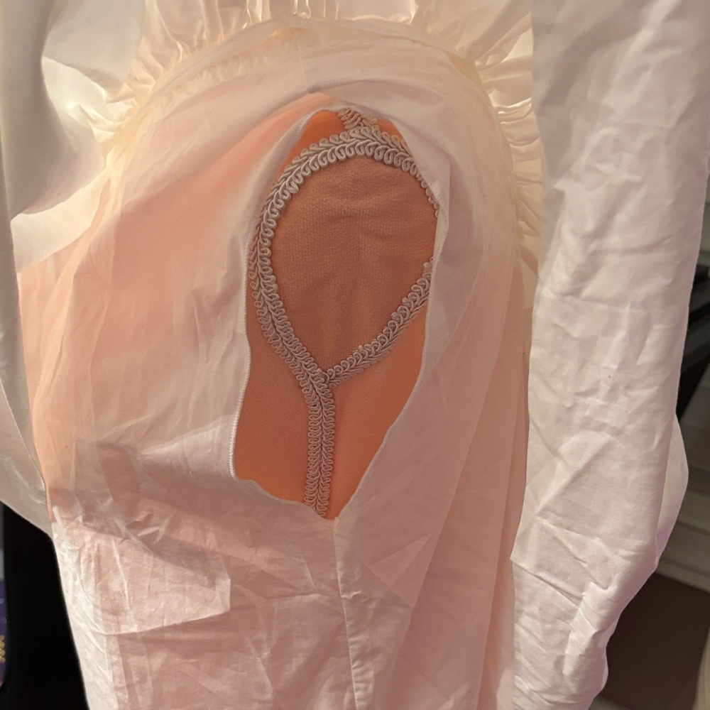 White Off-Shoulder Ruffle Blouse - Picture 4 of 7